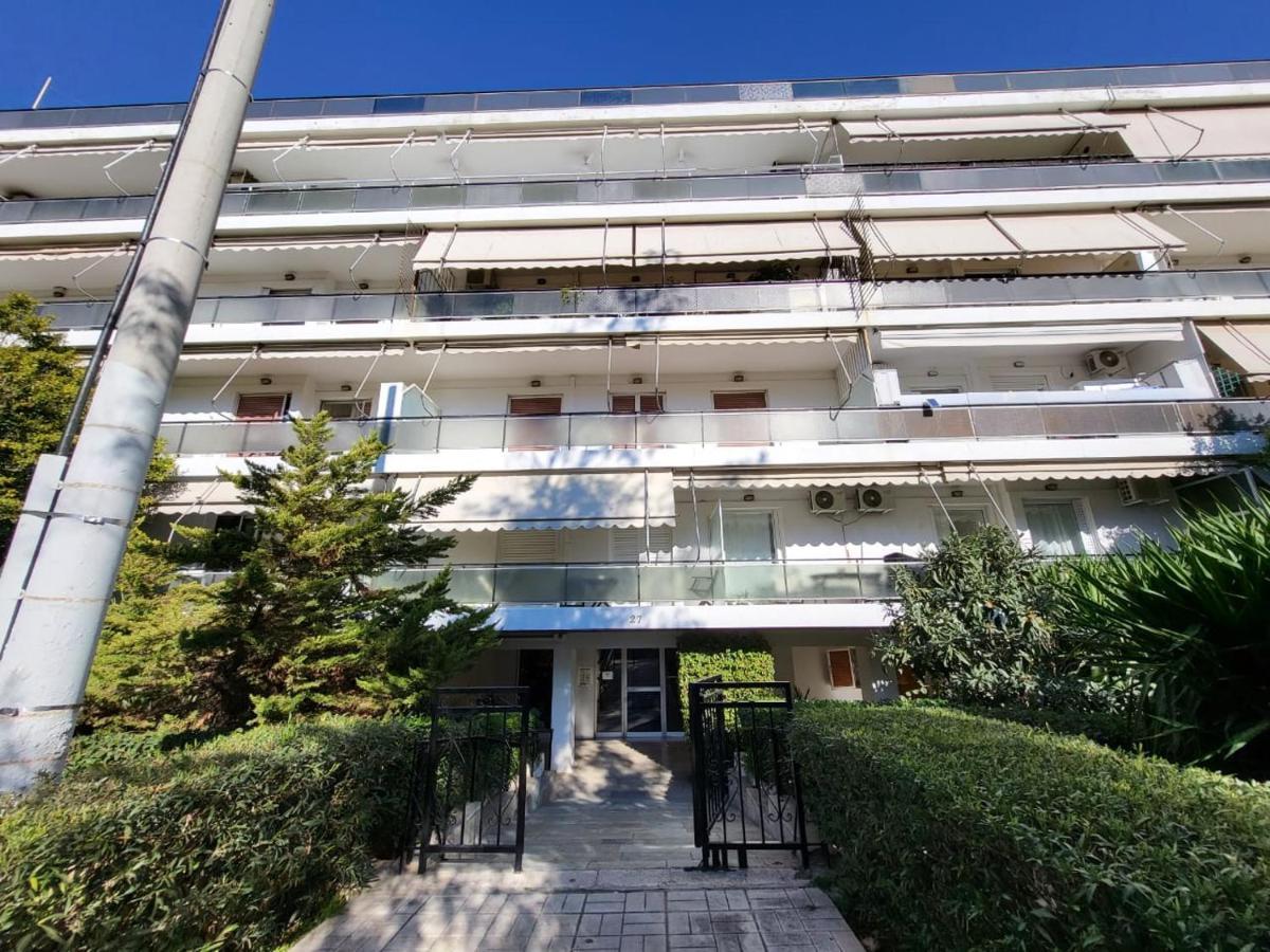 Apartment Near The Center Of Glyfada Atenas Exterior foto